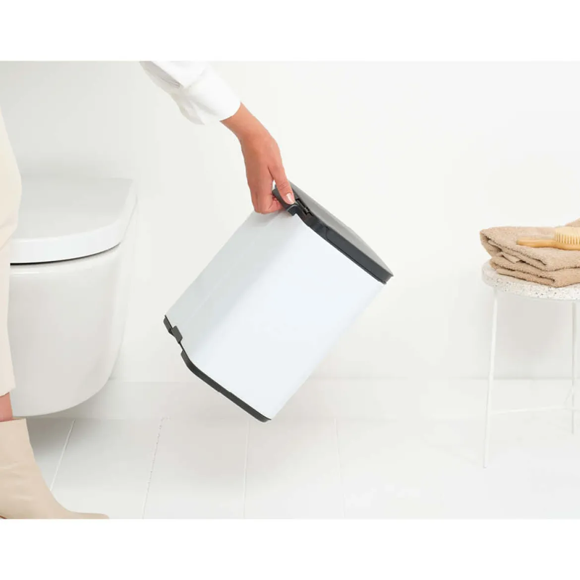 Brabantia Mülleimer "Bo" 7l weiß