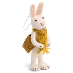 En Gry & Sif Hase mit Schal gelb