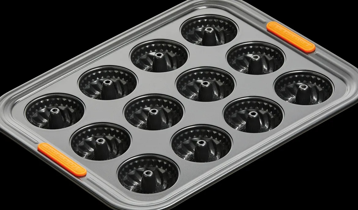 Le Creuset 12er Mini-Gugelhupfform